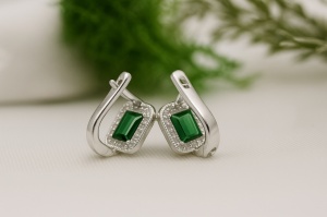 Cercei Eleganti Argintii Cu Piatra Verde Dreptunghiulara Din Argint 925 Arg56X - Img 2
