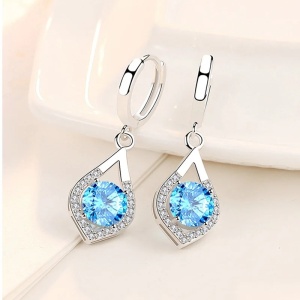 Accesorii Delicate: Cercei Argint 925 Huggie cu Montură de Topaz Albastru Arg114X - Img 4