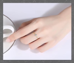 Inel Femei Placat Aur 18K, Model Delicat Cu Floare Din Zirconiu, Stralucire Eleganta, Design Minimalist ARG63F - Img 5
