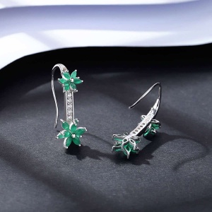 Cercei Eleganți Din Argint 925, Model Floral Cu Pietre Zirconiu Verde Smarald Și Cristale Strălucitoare, Design Modern Și Rafinament Arg417A - Img 3