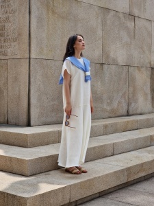 Rochie Albă lungă cu guler din In 100% – Elegantă și Confortabilă pentru Vară - Img 3