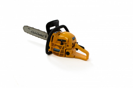 Motofierastrau Cub Cadet CC 3352