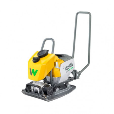 Placa compactoare unidirectionala Wacker Neuson APS1340we, compatibila cu acumulator 51 V, 13 kN, 770 m², rezervor apa 8L