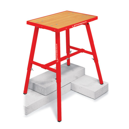 Banc de lucru 700 x 450 cu picioare telescopice