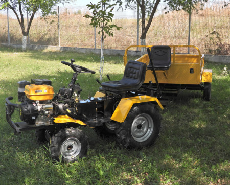 ProGARDEN Campo1856-4WD Mini tractor 4x4 18CP, benzina, 4+1 viteze