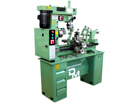 Strung combinat cu freză Evolution 800 de Damatomacchine, cu distanta intre centre de 800 mm si masina de frezat. Este dotată cu două motoare de 750 W monofazate care antrenează strungul şi freza