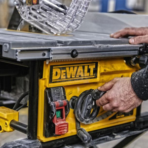 Fierastrau circular de banc DeWalt DWE7492, 250 mm - Img 3