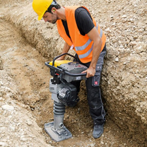 Mai compactor Wacker Neuson AS60e, compatibil cu acumulatori, forta de impact 17 kN, greutate 71 kg - Img 2