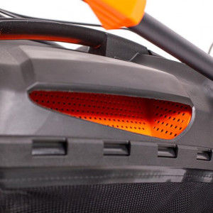 Masina de tuns gazonul cu autopropulsie Greenfield G-MTG531ARW-T8, 4. 4 cp, benzina, 173 cmᶟ, 52.5 cm , 7 trepte taiere, 67 l sac colector - Img 4