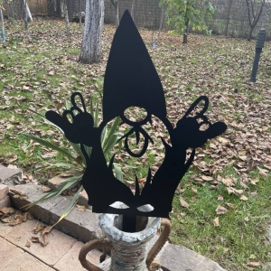 Decoratiune gradina / ghiveci Krodesign Rock Roll Gnome KRO-1139, metal, inaltime 61 cm - Img 3
