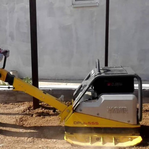 Placa compactoare reversibila Wacker Neuson DPU6555Hec, diesel, greutate 497 kg, forta de impact 65 kN, pornire electrica, sistem Compatec - Img 4