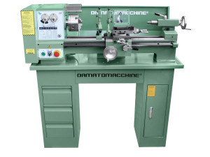 Strung de banc Newton 20 plus extra de Damatomacchine, Strung pentru prelucrare metal cu distanta intre centre de 560 mm, diametrul maxim al piesei de prelucrat pe banc de 220 mm , 750 W - Img 2