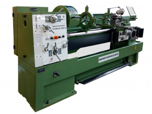 Strung profesional pentru prelucrarea metalului Titanius 1500 de Damatomacchine, cu distanța dintre vârfuri de 1500 mm, pompa de răcire, diametrul maxim de 410 mm și un motor cu trei faze de la 3.3/2.2 KW - Img 1