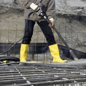 Vibrator de beton compatibil cu convertizor Wacker Neuson IRSEN 58/250 GV, cap vibrant 58 mm cu protectie de cauciuc, lungime furtun 0.8 m, frecventa 250 Hz, maner vibratii scazute - Img 4