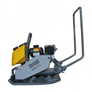 Placa compactoare unidirectionala Wacker Neuson BPS1550BW, motor benzina Briggs & Stratton, 15 kN, rezervor apa 8L, 750 m²/h - Img 3