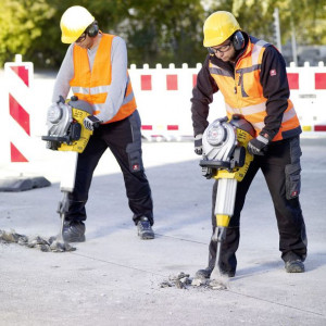 Ciocan demolator Wacker Neuson BH55 32x160, motor benzina 2T, sistem prindere 32x160 mm, forta de impact 65 J - Img 4