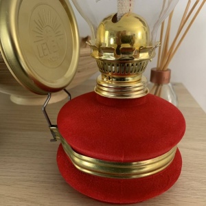 Lampa cu gaz lampant Vivatechnix Classic TR-1002R, rezervor sticla cu catifea, oglinda metal, Rosu - Img 3