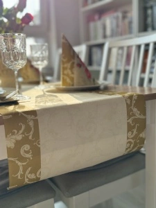 Спален вагон/маса Napron - Linclass Romance (златна) / 40 см х 4.8 м / 1 ролка