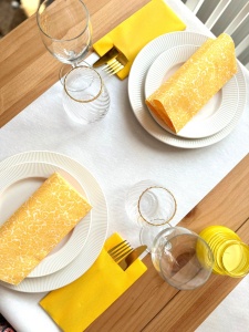 Салфетки Mank HORECA, Spanlin®, Denice Yellow, 40 x 40 см, идеални за сватби, партита, кръщенета, комплект от 30 бр. - Img 2