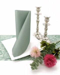 Празнични салфетки Linclass - Eukalyptus Green (Тъмно евкалиптово зелено) / 40 х 40 см / 50 бр. - Img 6