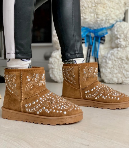 CIZME UGG COD: OM-9 CAMEL