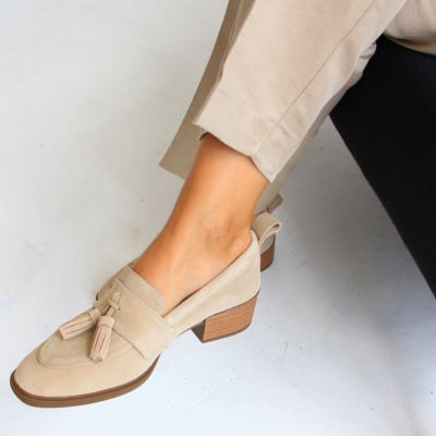 Pantofi mocasini Ava Bej Tassel piele intoarsa - Img 2