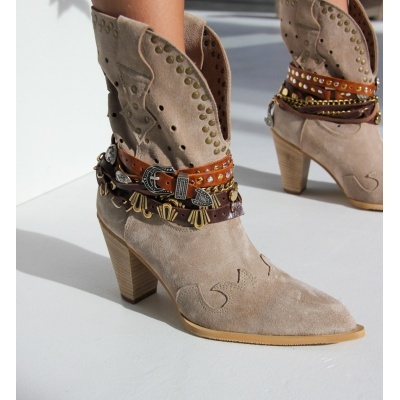 Ghete ciocate Cowboy Embellished II scurte bej piele naturala - Img 6