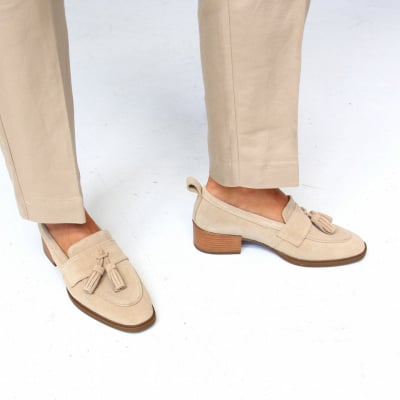 Pantofi mocasini Ava Bej Tassel piele intoarsa - Img 5