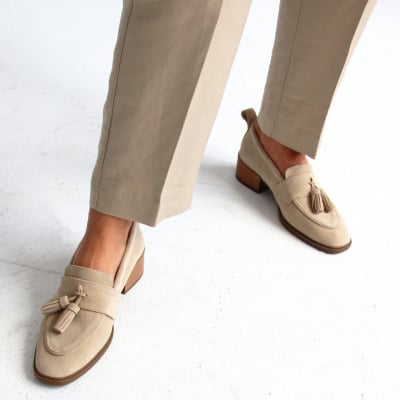 Pantofi mocasini Ava Bej Tassel piele intoarsa - Img 1