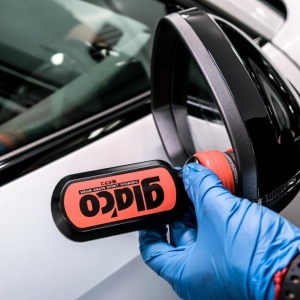 Tratament hidrofob pentru parbriz si sticla cu aplicator inclus Ultra Glaco SOFT99 70ml - Img 4
