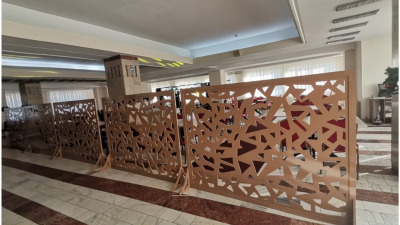 Panouri Decorative la Comandă: Soluția Ideală pentru Delimitarea Spațiilor