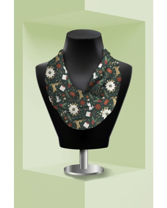 Esarfa circulara din catifea verde cu model floral CMD1637