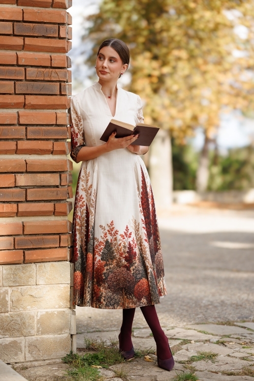 Rochie din in clos cu guler inalt si decolteu in V Poveste de Toamna