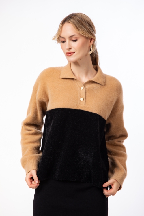 Pulover tricotat bej negru cu guler si nasturi - Img 2