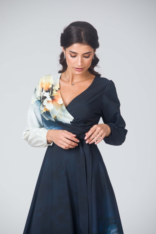 Rochie bleumarin in degrade eleganta cu maneca lunga imprimata floral - Img 4