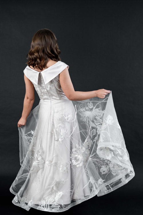 Rochie lunga din tulle brodat cu decolteu satinat CMD4242 - Img 3