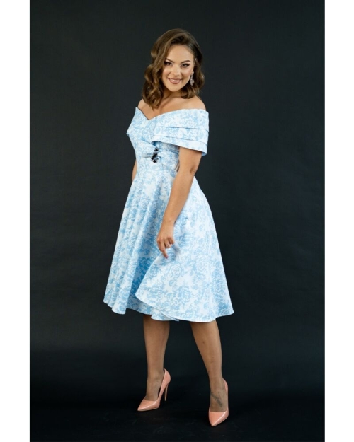 Rochie midi eleganta alba cu insertii florale bleu CMD4240 - Img 2