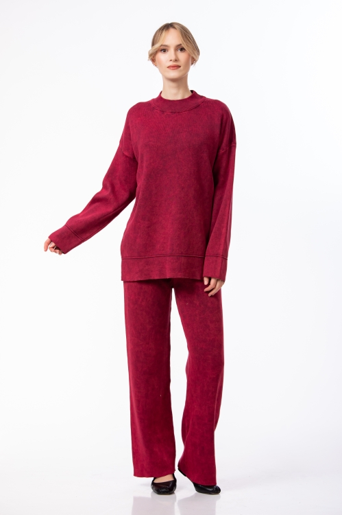 Set dama bordo cu pantaloni drepti si bluza lejera