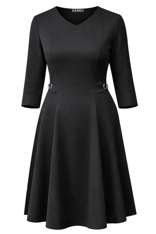 Rochie neagra in clini cu bride si nasturi decorativi