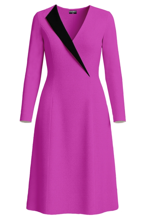 Rochie fucsia cu rever asimetric in contrast