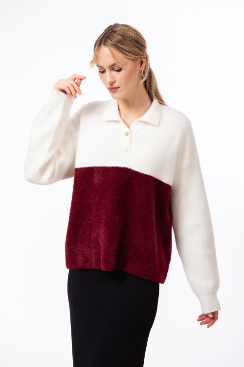 Pulover tricotat alb burgundy cu guler si nasturi - Img 3