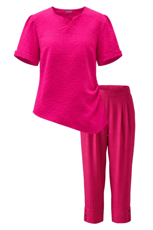 Set fucsia din vascoza pantalon trei sferturi si bluza cu decolteu in V