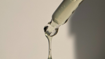 Ghidul Complet al Produselor Sesderma: Cum să Alegi Cel Mai Potrivit Tratament pentru Pielea Ta