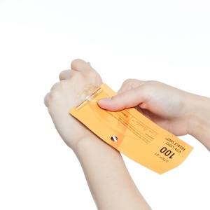 VT COSMETICS Vita-Light Reedle Shot 100 2 Step Hydrogel Mask, 33 g + 1,5 g - Img 3