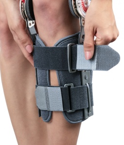 GENU REHA COOL ROM – Orteza Genunchi Mobila cu Articulatii Reglabile – Marime Universala - Img 3