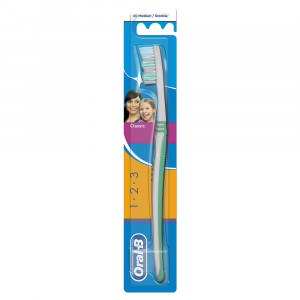 ORAL B Periuta Classic