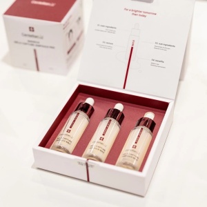Expert Madeca Mela Capture Ampoule Max, ser concentrat anti-pete și iluminator, 3 x 15 ml, Centellian - Img 3