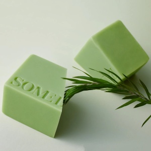 Sapun pentru fata si corp cu AHA BHA PHA 30 Days Miracle Cleansing Bar, Some By Mi - Img 3