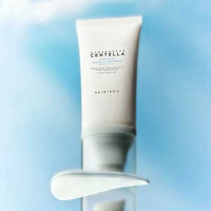 Pachet crema hidratanta de protectie solara cu SPF 50+ PA++++ Hyalu-Cica, 2x50 ml, Skin1004 - Img 2