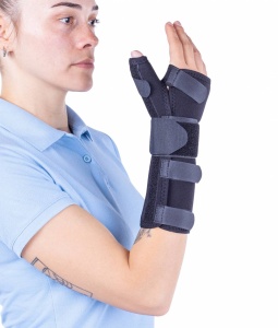 Triamed Triacarp M Finger SRT213, Orteză fixă de încheietura mâinii și police, mărimea 3, stânga - Img 2
